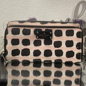 NWOT Double Zip around KATE SPADE WALLET/wristlet extra large